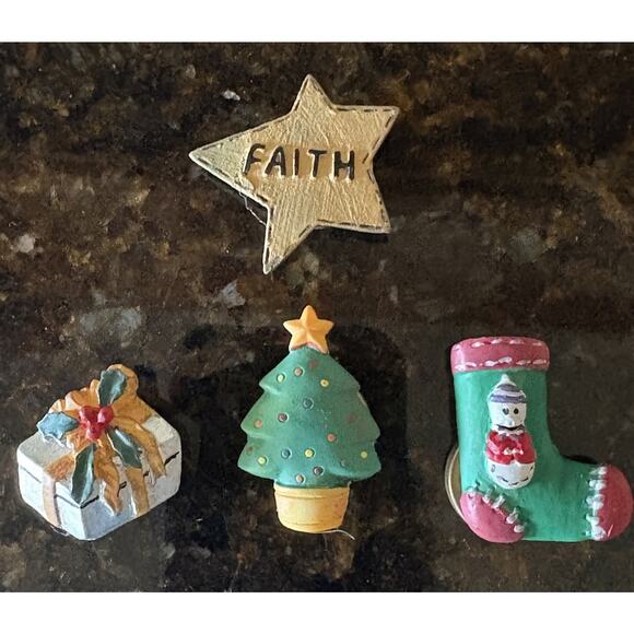 Vintage Christmas Holiday Button Cover Lot Snowman Tree Faith Love Lot of 10 - Picture 4 of 8